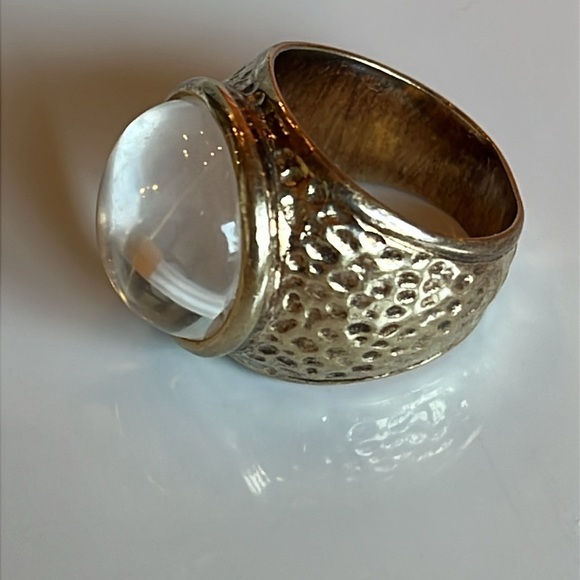 Hammered Goldtone and Clear Stone Ring - Picture 10 of 10